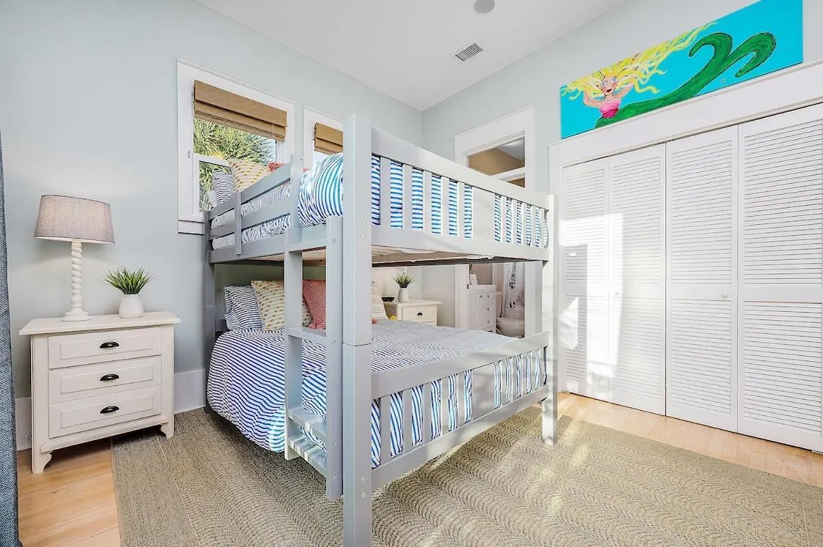 Luxury 3Br Gated Home - Infinity Pool, Walk To Private Beach - Vet-Owned! Destin Holiday home