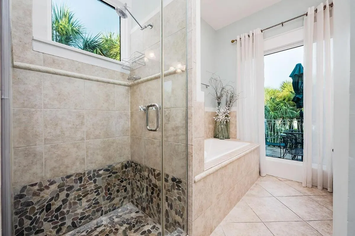 Luxury 3Br Gated Home - Infinity Pool, Walk To Private Beach - Vet-Owned! Destin