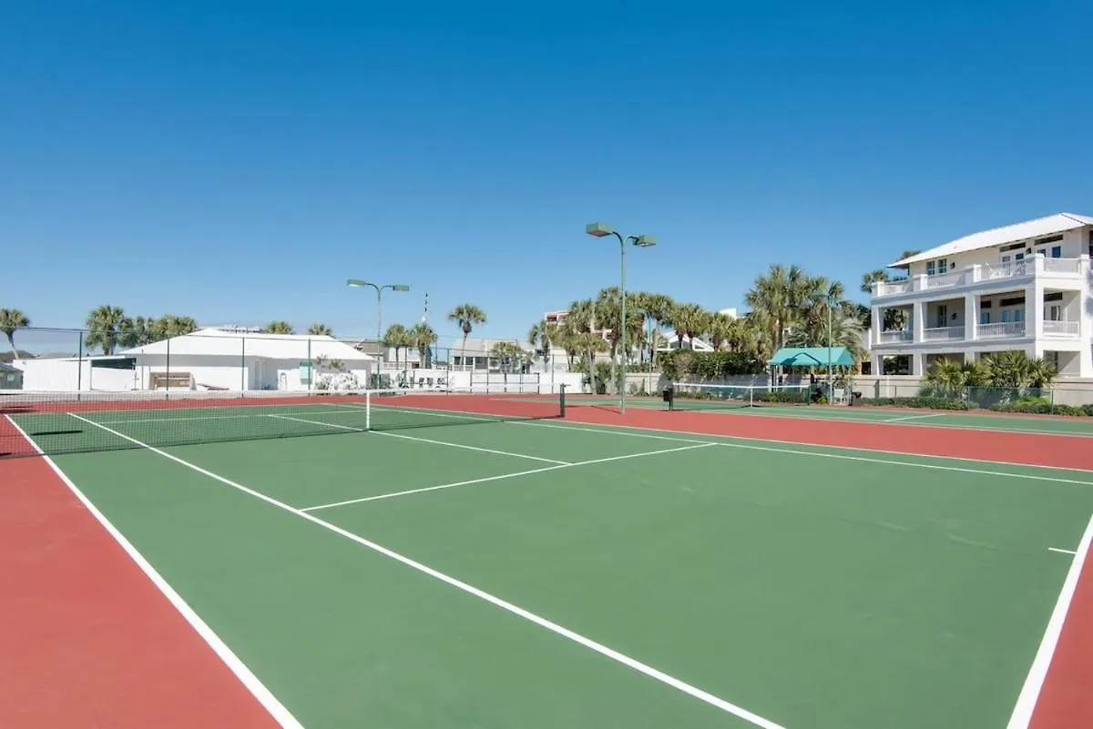 Holiday home Luxury 3Br Gated Home - Infinity Pool, Walk To Private Beach - Vet-Owned! Destin
