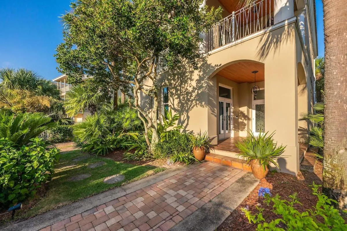 Luxury 3Br Gated Home - Infinity Pool, Walk To Private Beach - Vet-Owned! Destin 0*,  United States