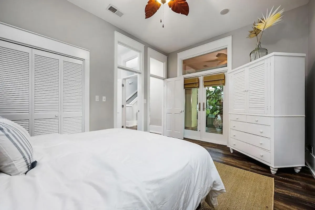 Luxury 3Br Gated Home - Infinity Pool, Walk To Private Beach - Vet-Owned! Destin 0*,